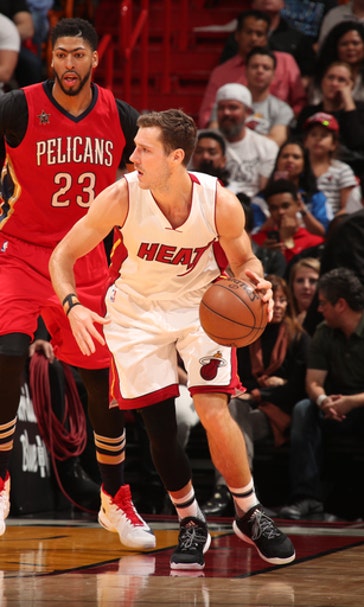 Heat win again, hold off Pelicans 120-112 (Mar 15, 2017)
